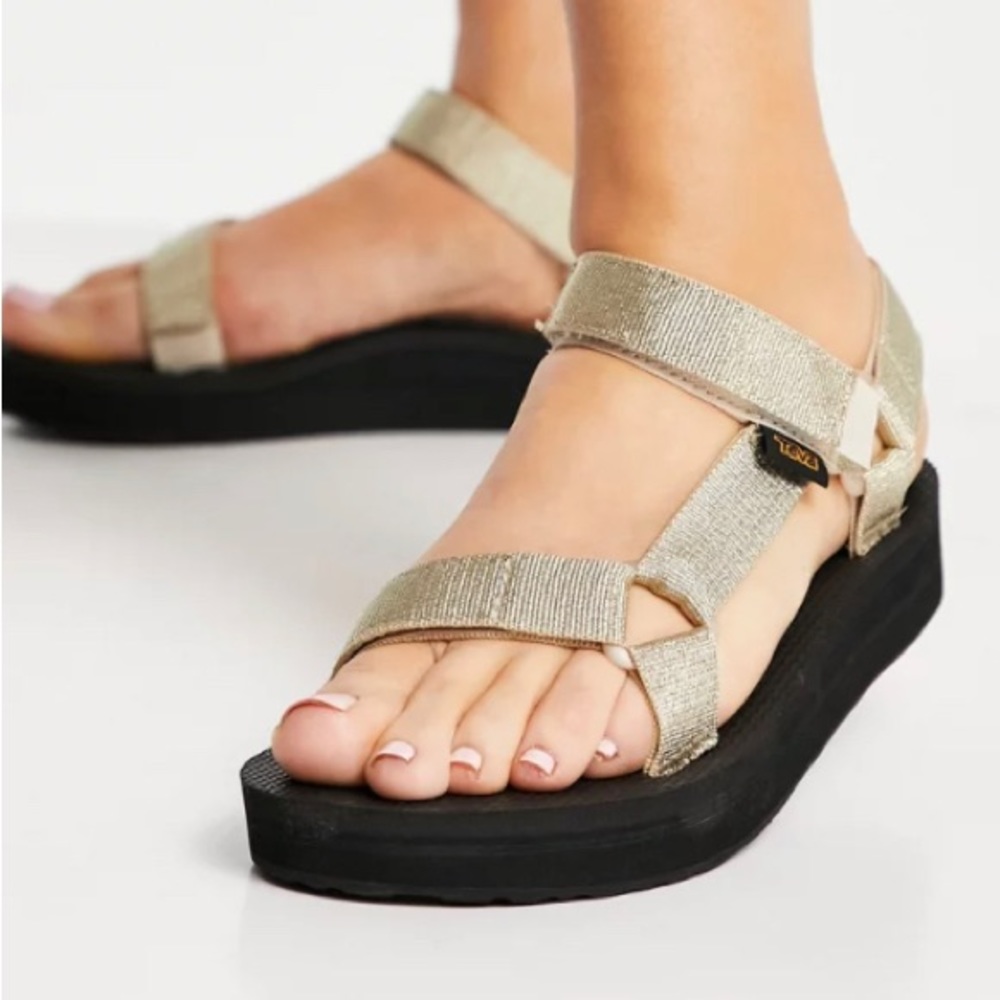 Teva Midform Sandal - Metallic Champagne - BRAND NEW